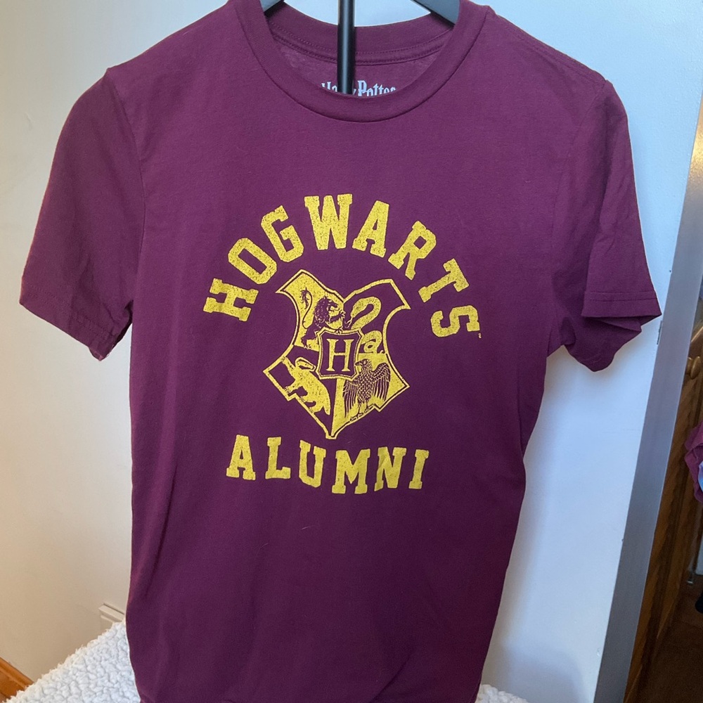 Warner Bros. Harry Potter Burgundy Tee